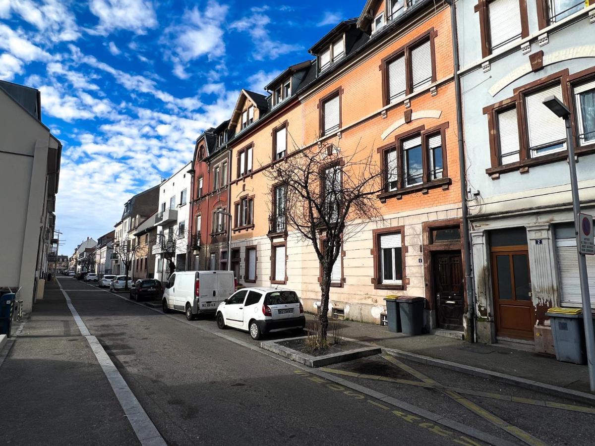 # Le 3 # Joli Appartement T3 Mulhouse Centre, Neuf, Calme Et Tout Equipe Luaran gambar
