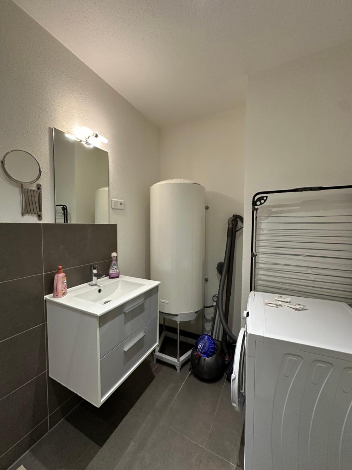 # Le 3 # Joli Appartement T3 Mulhouse Centre, Neuf, Calme Et Tout Equipe Luaran gambar