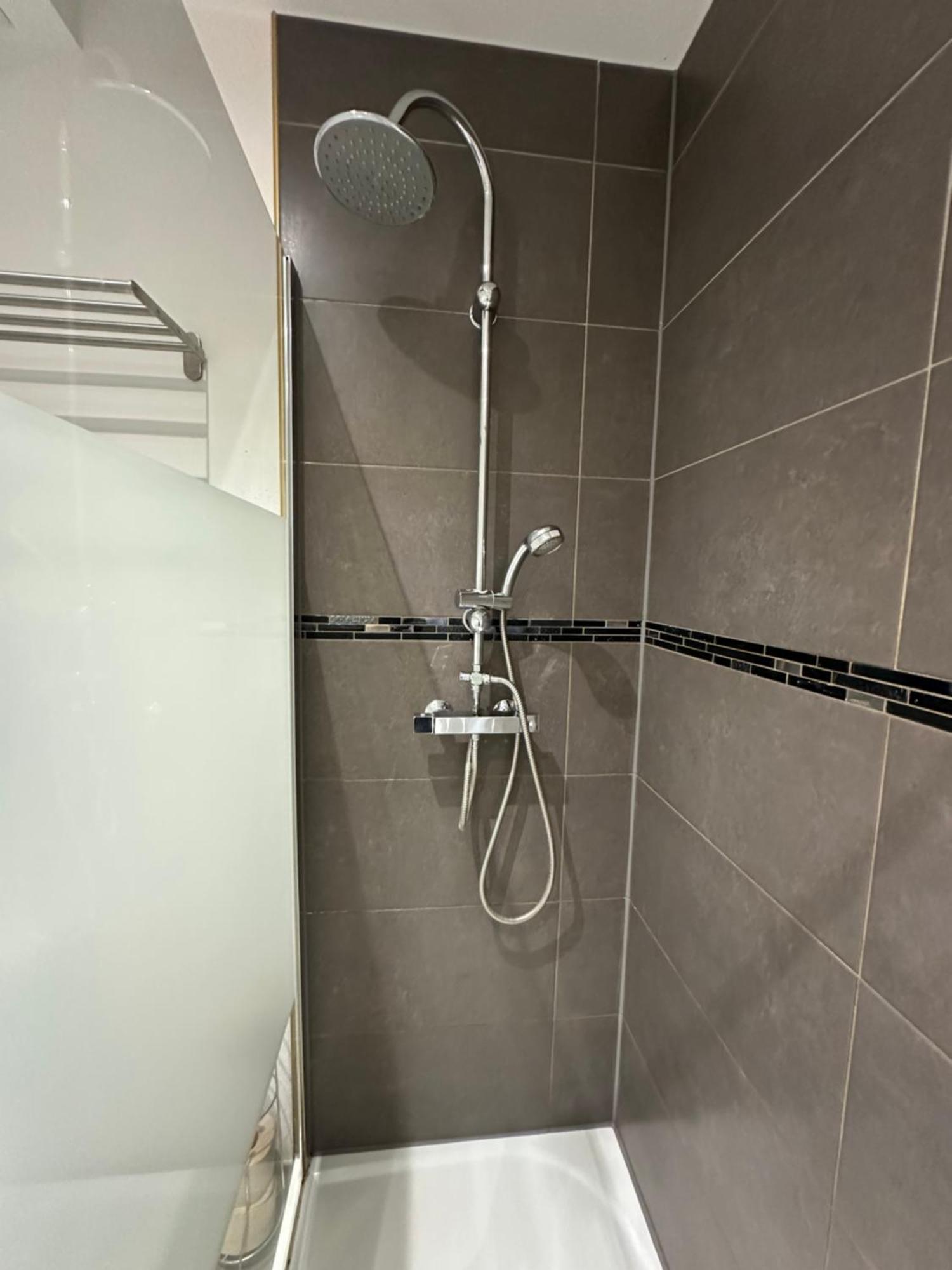 # Le 3 # Joli Appartement T3 Mulhouse Centre, Neuf, Calme Et Tout Equipe Luaran gambar