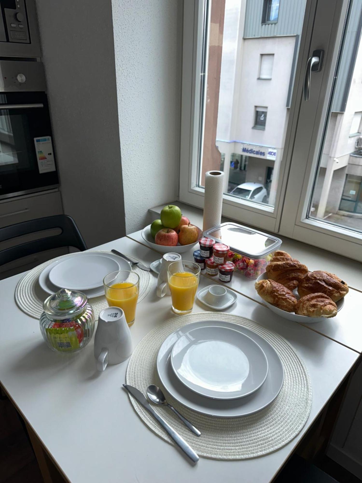 # Le 3 # Joli Appartement T3 Mulhouse Centre, Neuf, Calme Et Tout Equipe Luaran gambar