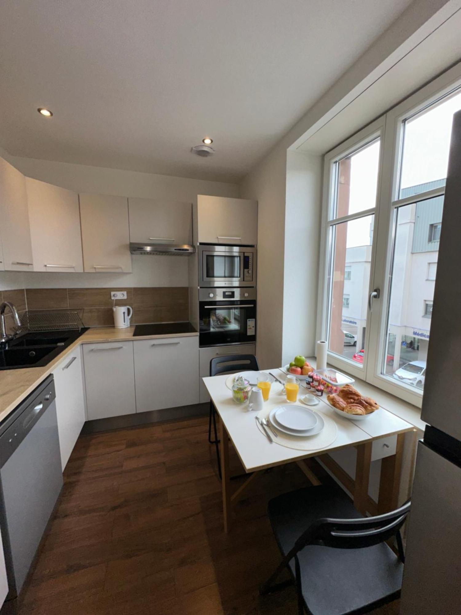 # Le 3 # Joli Appartement T3 Mulhouse Centre, Neuf, Calme Et Tout Equipe Luaran gambar