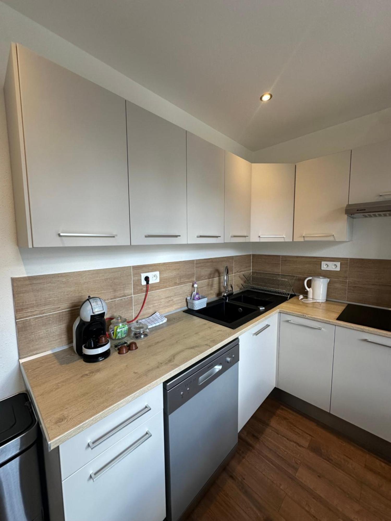 # Le 3 # Joli Appartement T3 Mulhouse Centre, Neuf, Calme Et Tout Equipe Luaran gambar