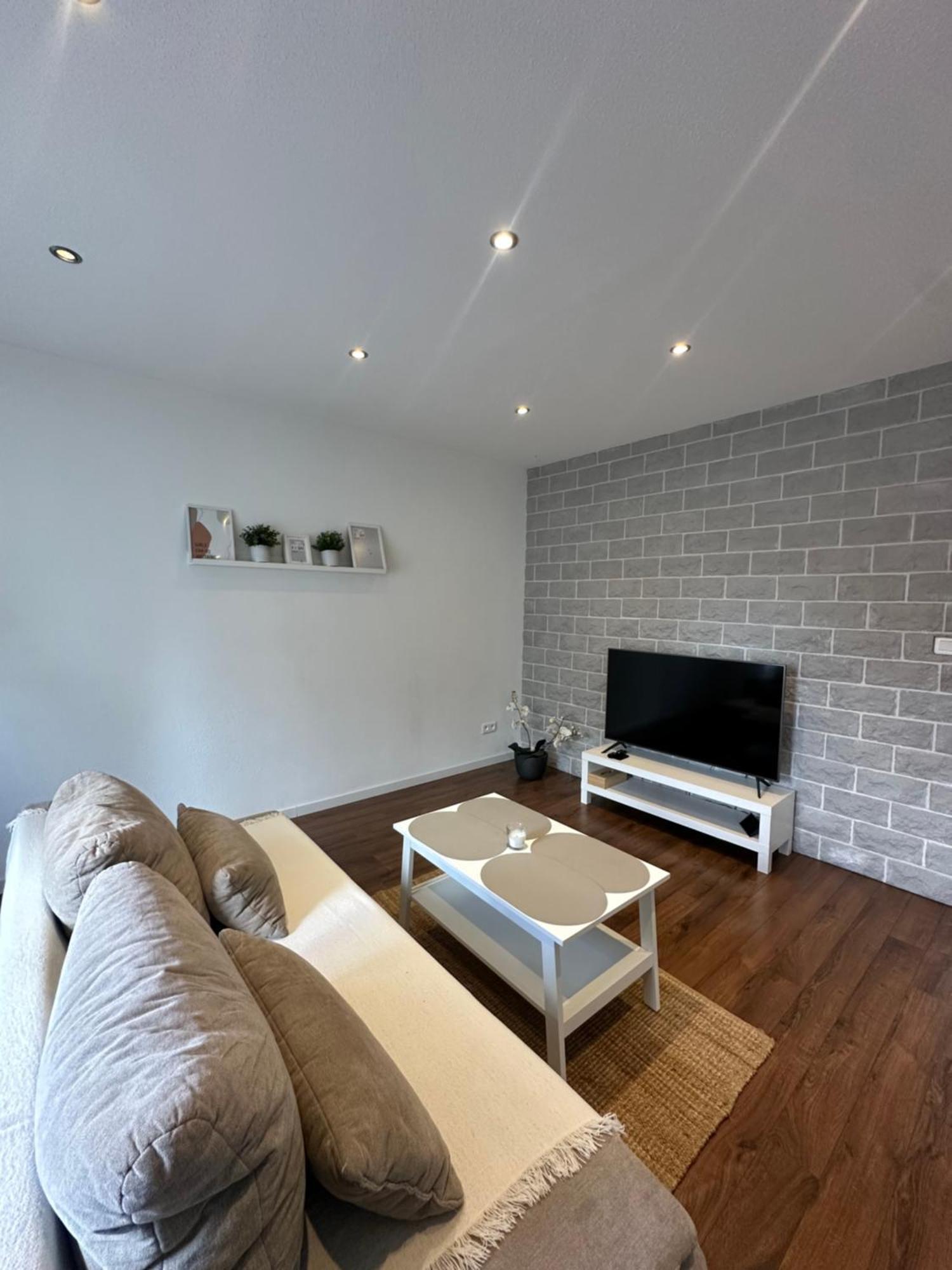 # Le 3 # Joli Appartement T3 Mulhouse Centre, Neuf, Calme Et Tout Equipe Luaran gambar